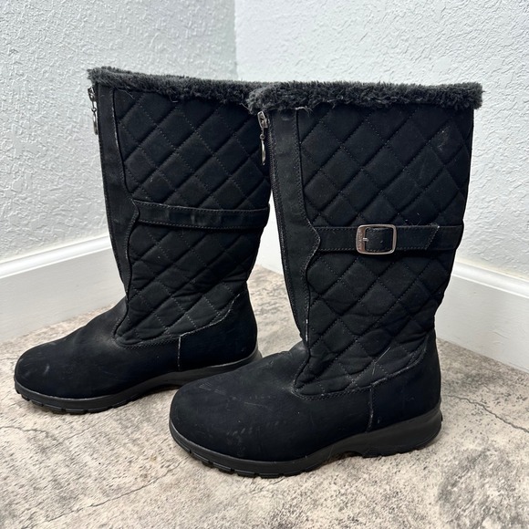 NWOT Khombu Quilted Black Winter Snow Boots Faux Fur Trimmed Women's Size 8 - Picture 1 of 6
